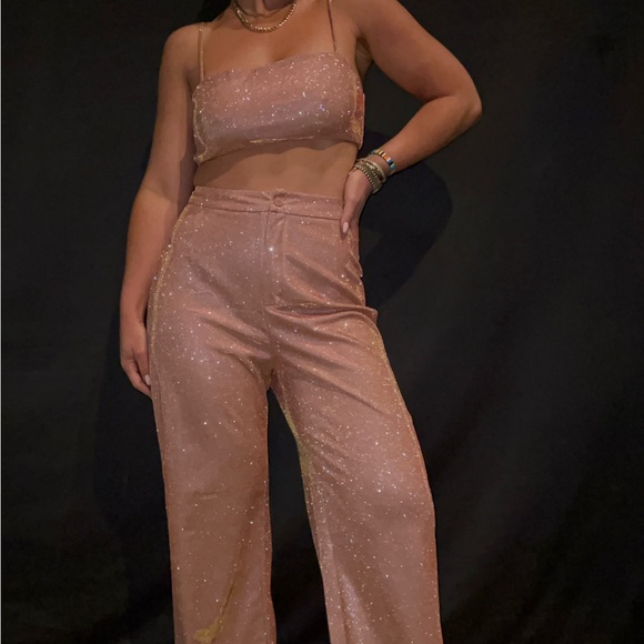 Two-piece pink holiday set - Picture 4 of 4